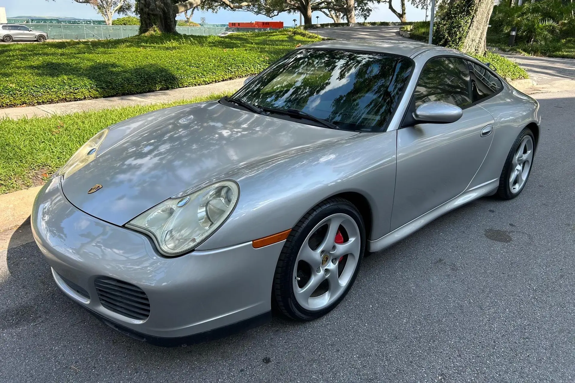 2004 Porsche 911 Carrera 4S