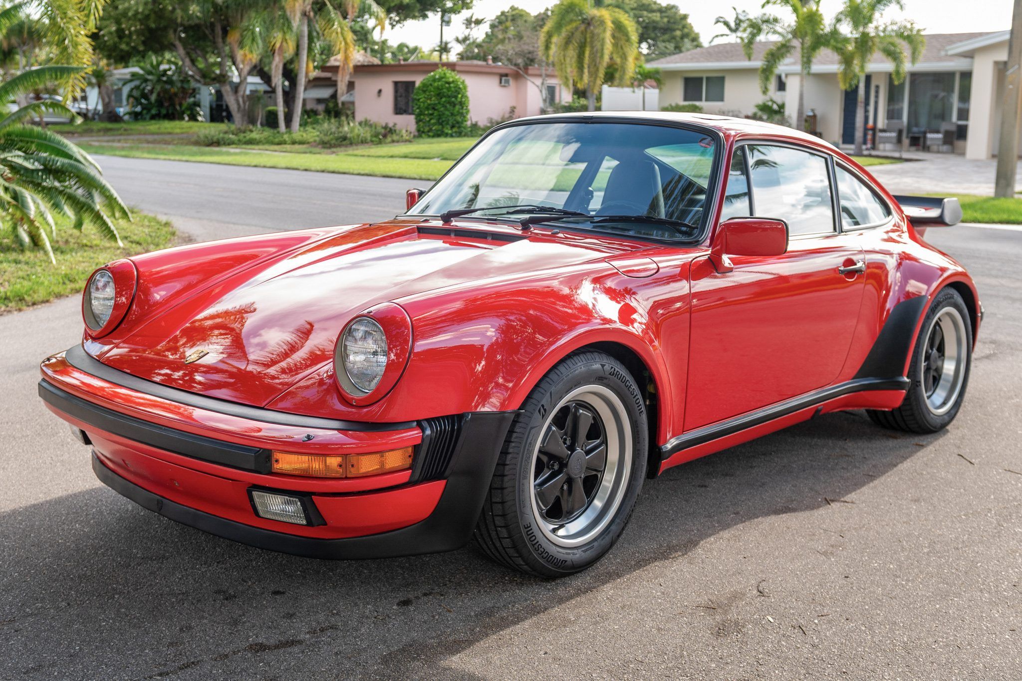 1986 Porsche 911 Turbo Slantnose