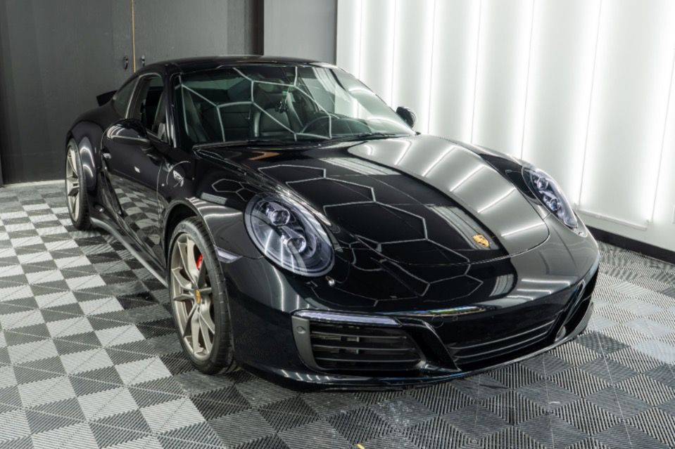 2017 Porsche 911 Carrera 4S
