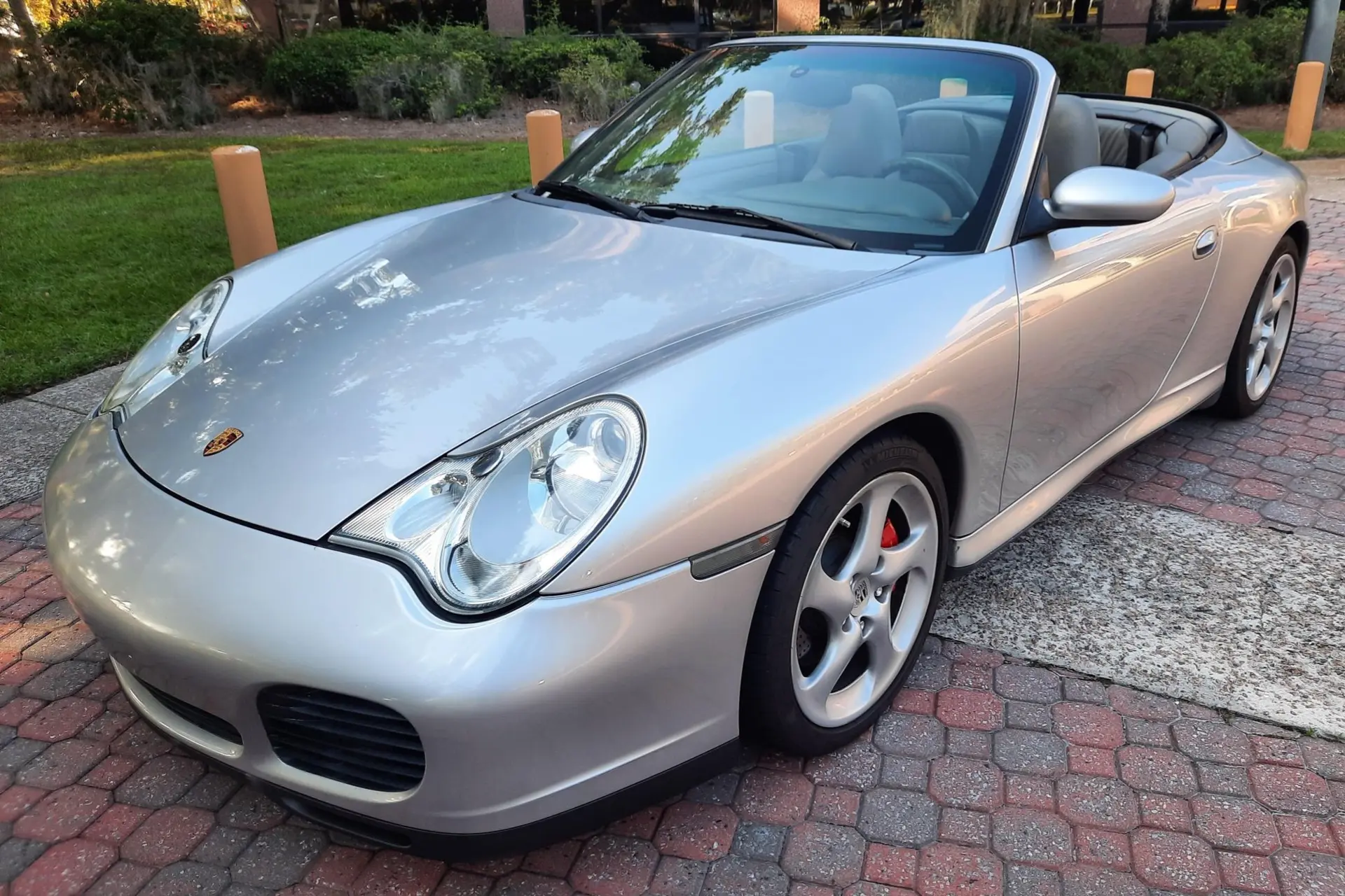 2004 Porsche 911 Carrera 4S