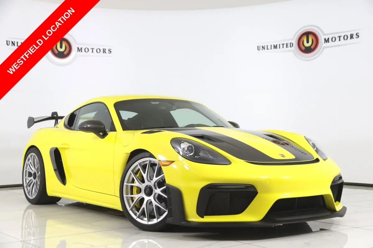 2025 Porsche Cayman GT4