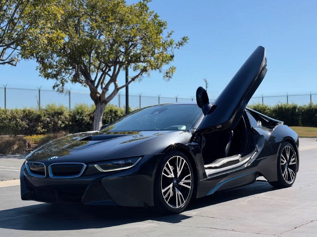 2016 BMW i8