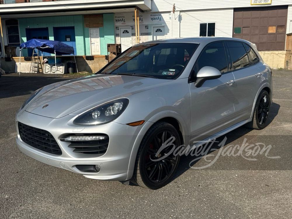 2013 Porsche Cayenne GTS