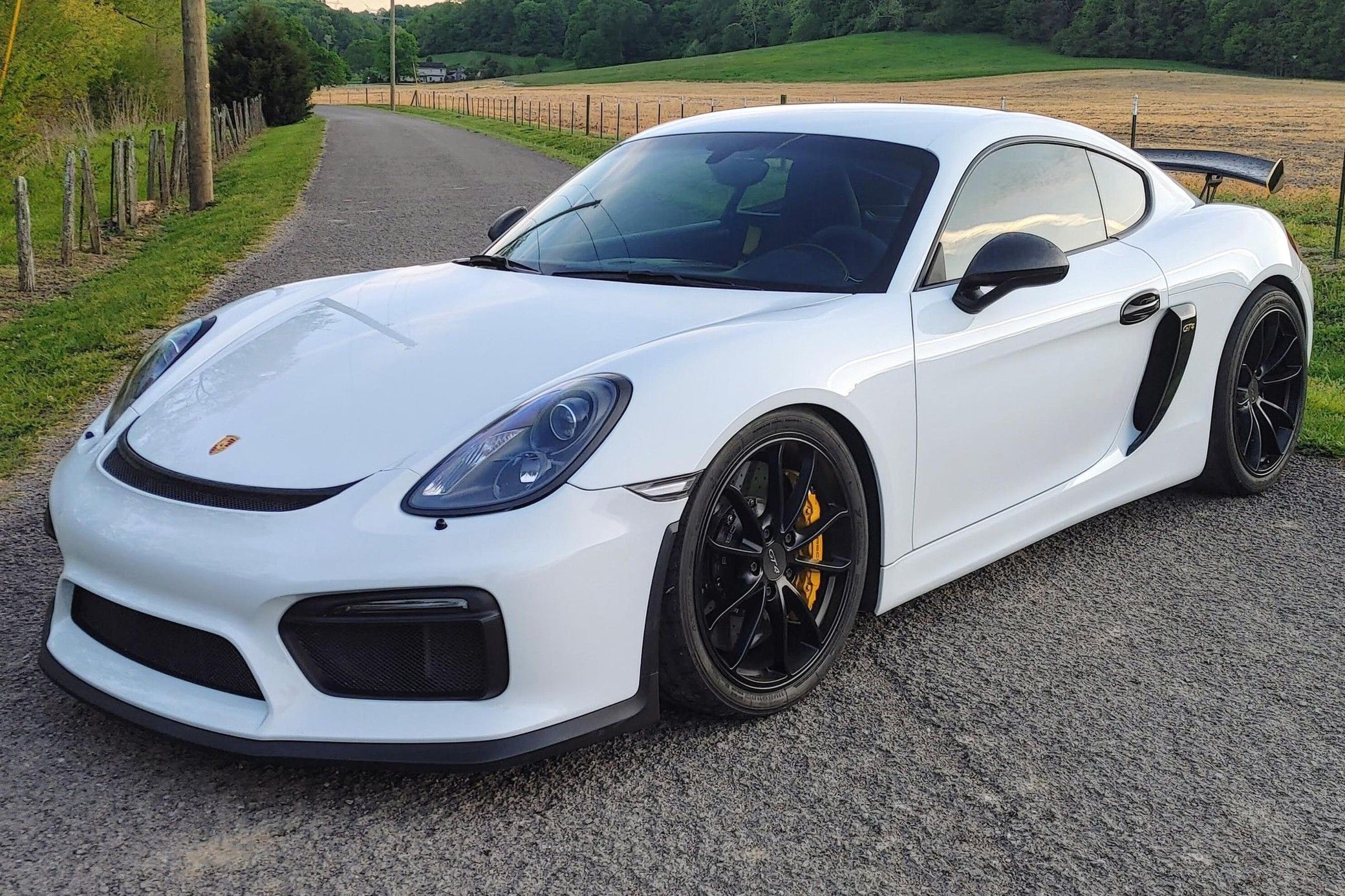2016 Porsche Cayman GT4