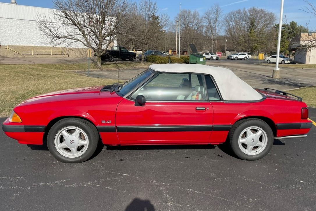 1991 Ford Mustang