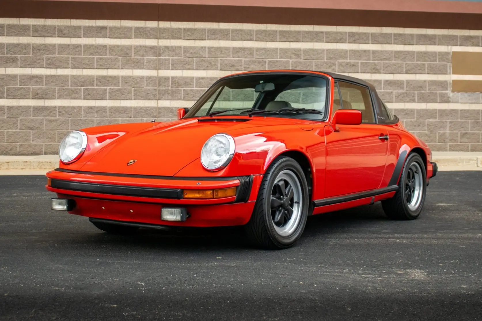 1983 Porsche 911 SC Targa