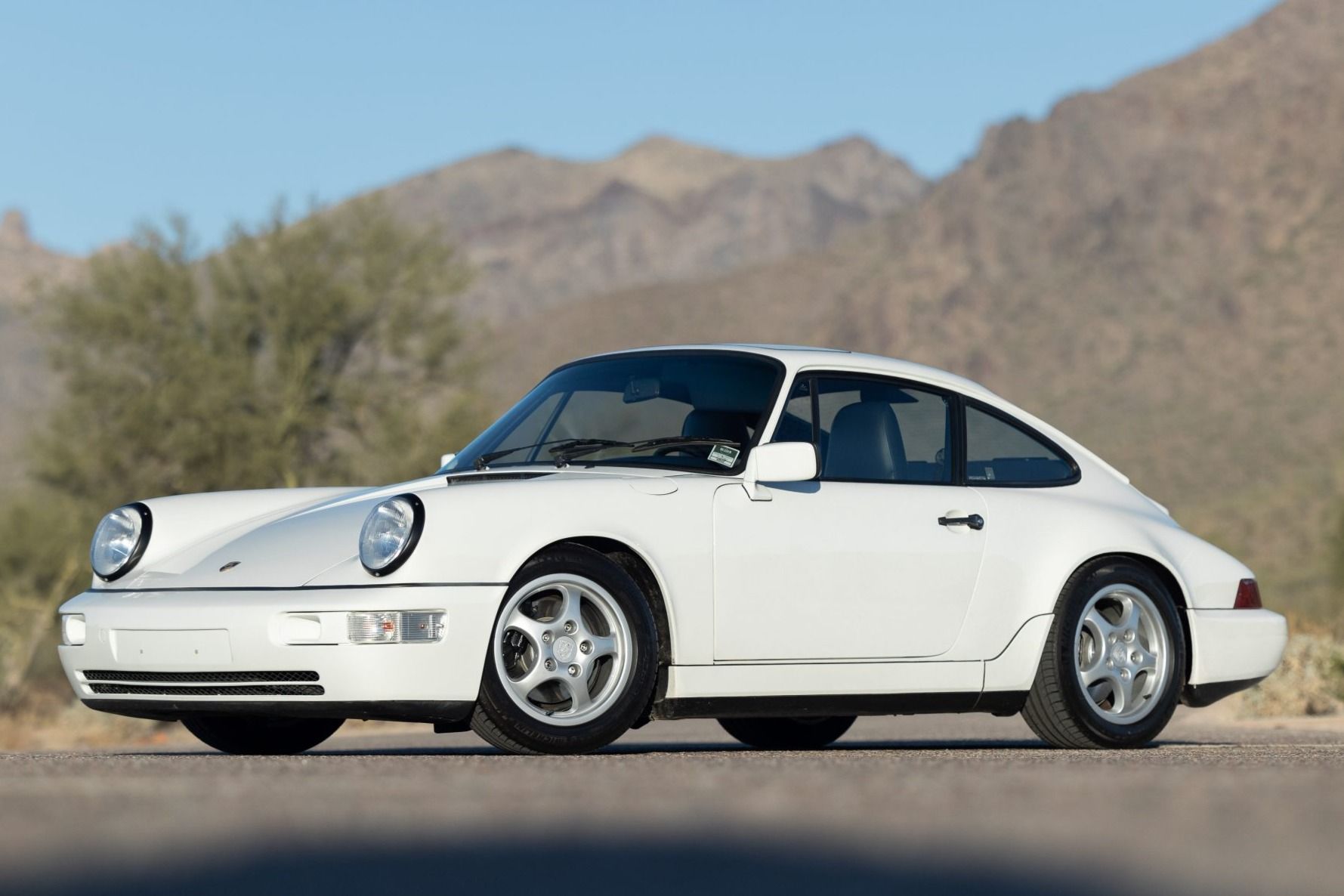 1991 Porsche 911 Carrera 2