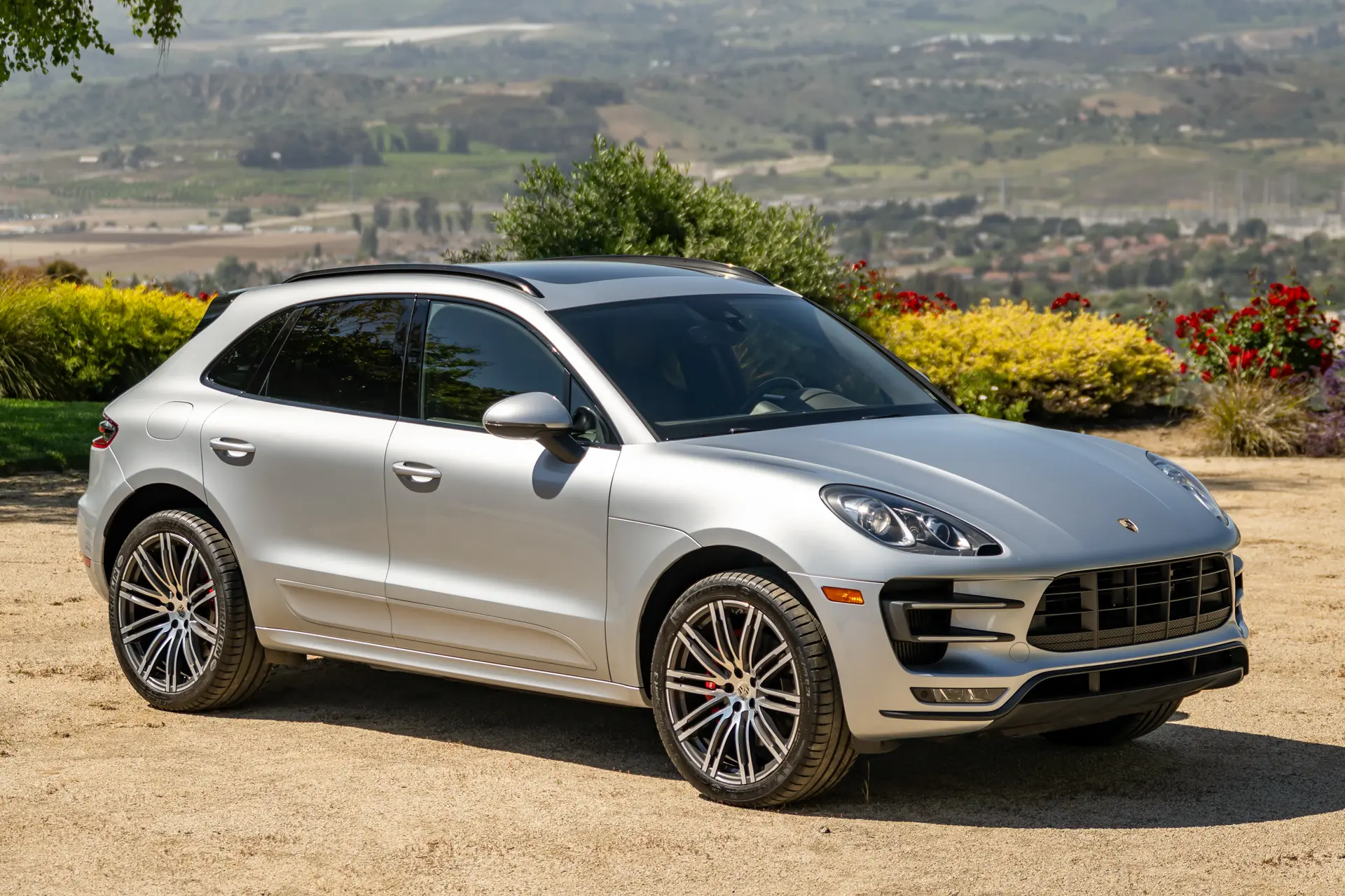 2016 Porsche Macan Turbo