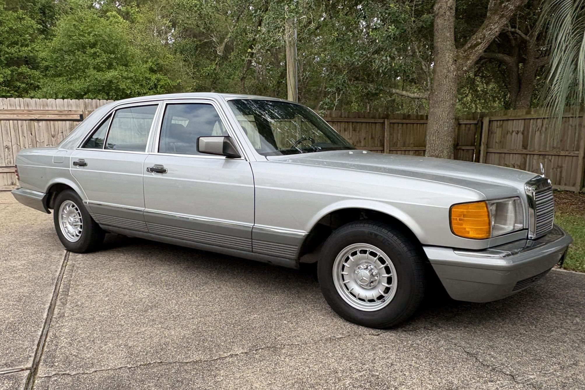 1984 Mercedes-Benz S-Class