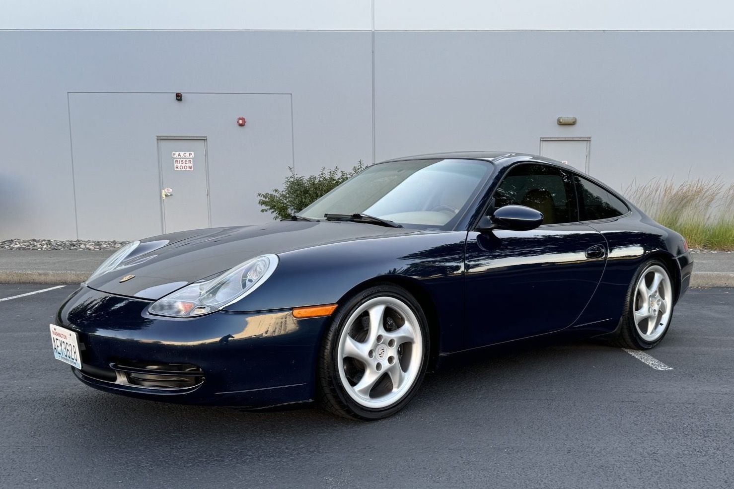 1999 Porsche 911 Carrera