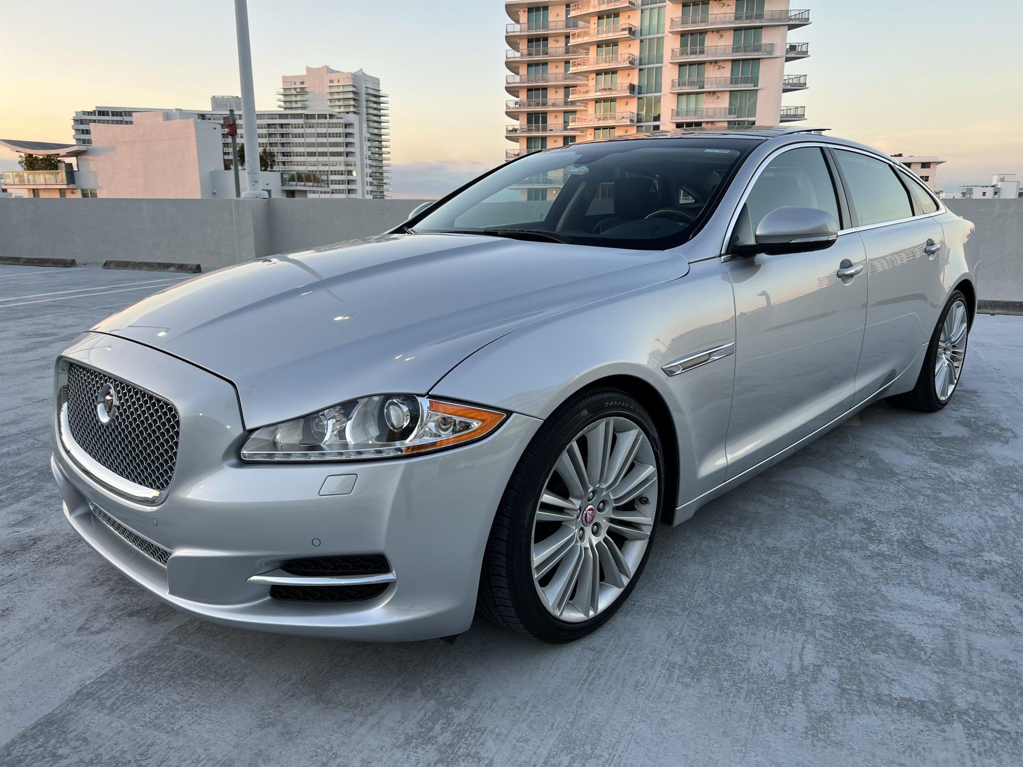 2015 Jaguar XJ