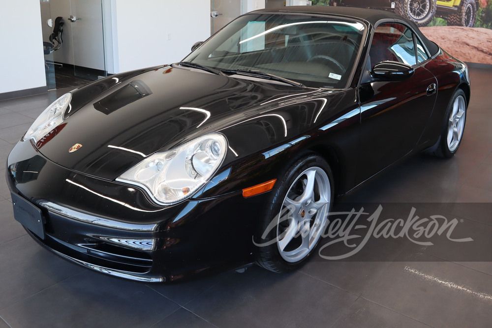 2003 Porsche 911 Carrera 4