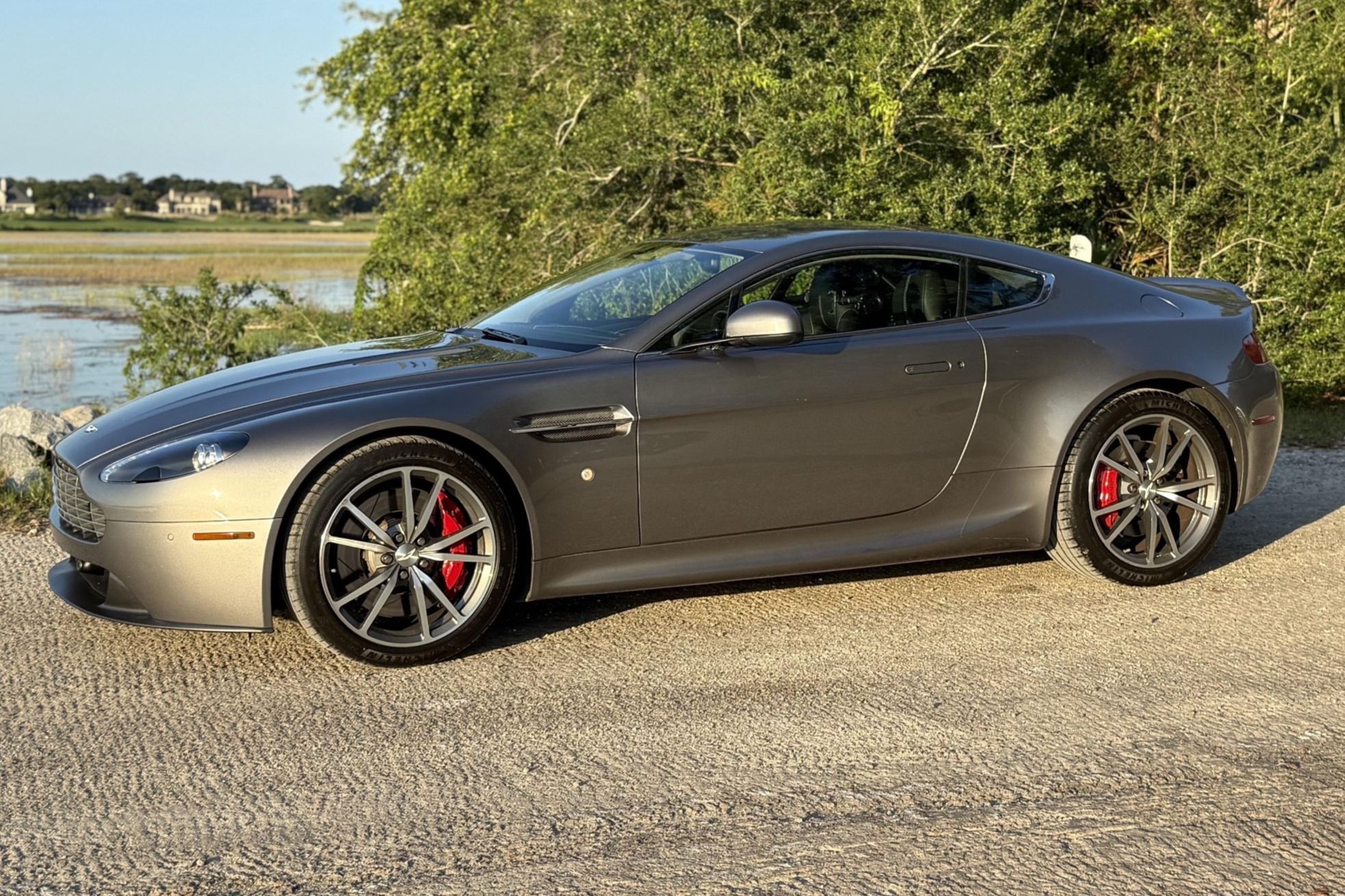 2014 Aston Martin Vantage Vantage 4.7 Coupe