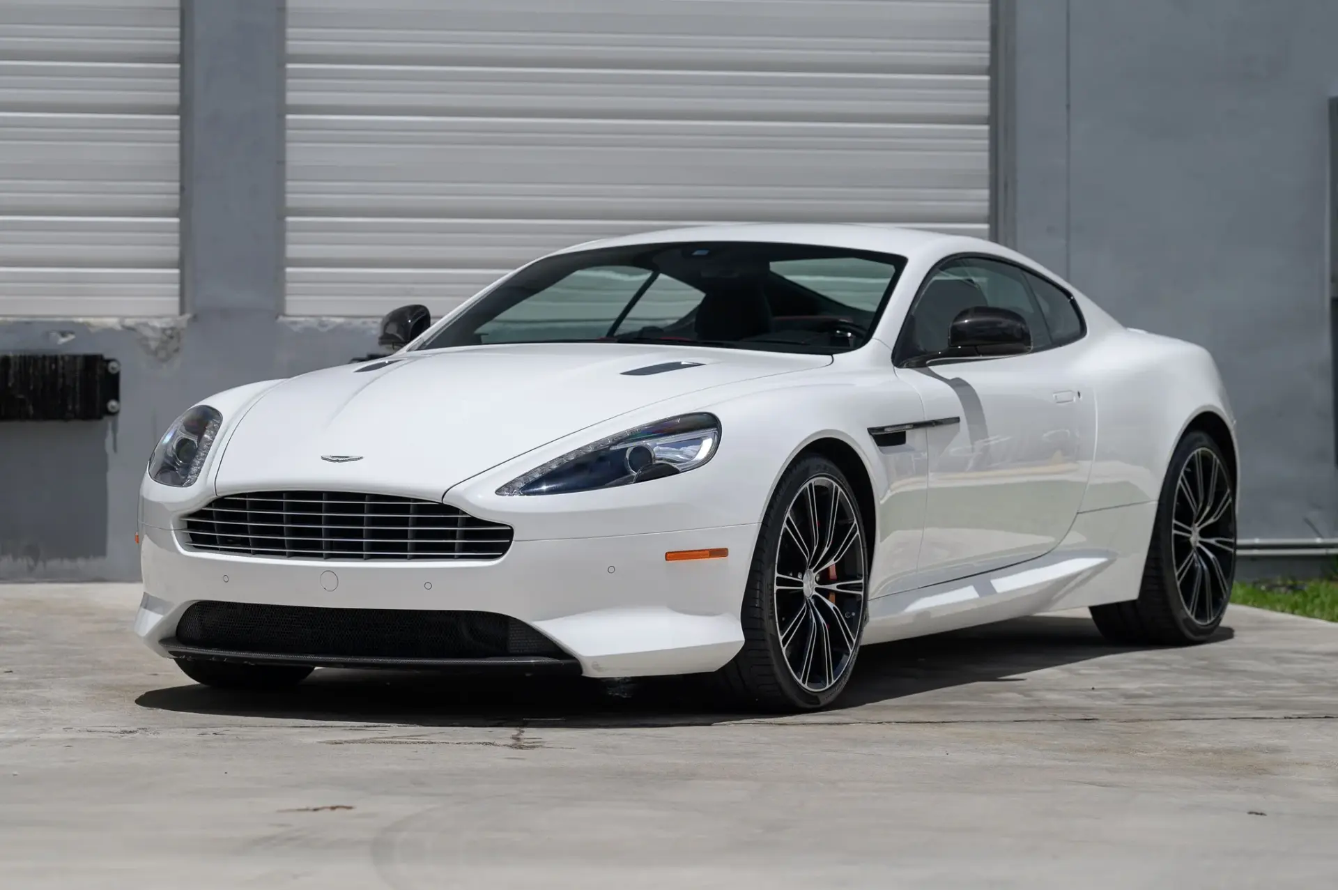 2015 Aston Martin DB9 Coupe