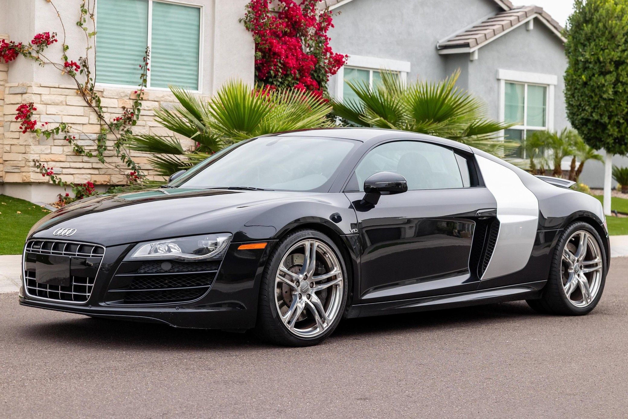 2010 Audi R8 V10