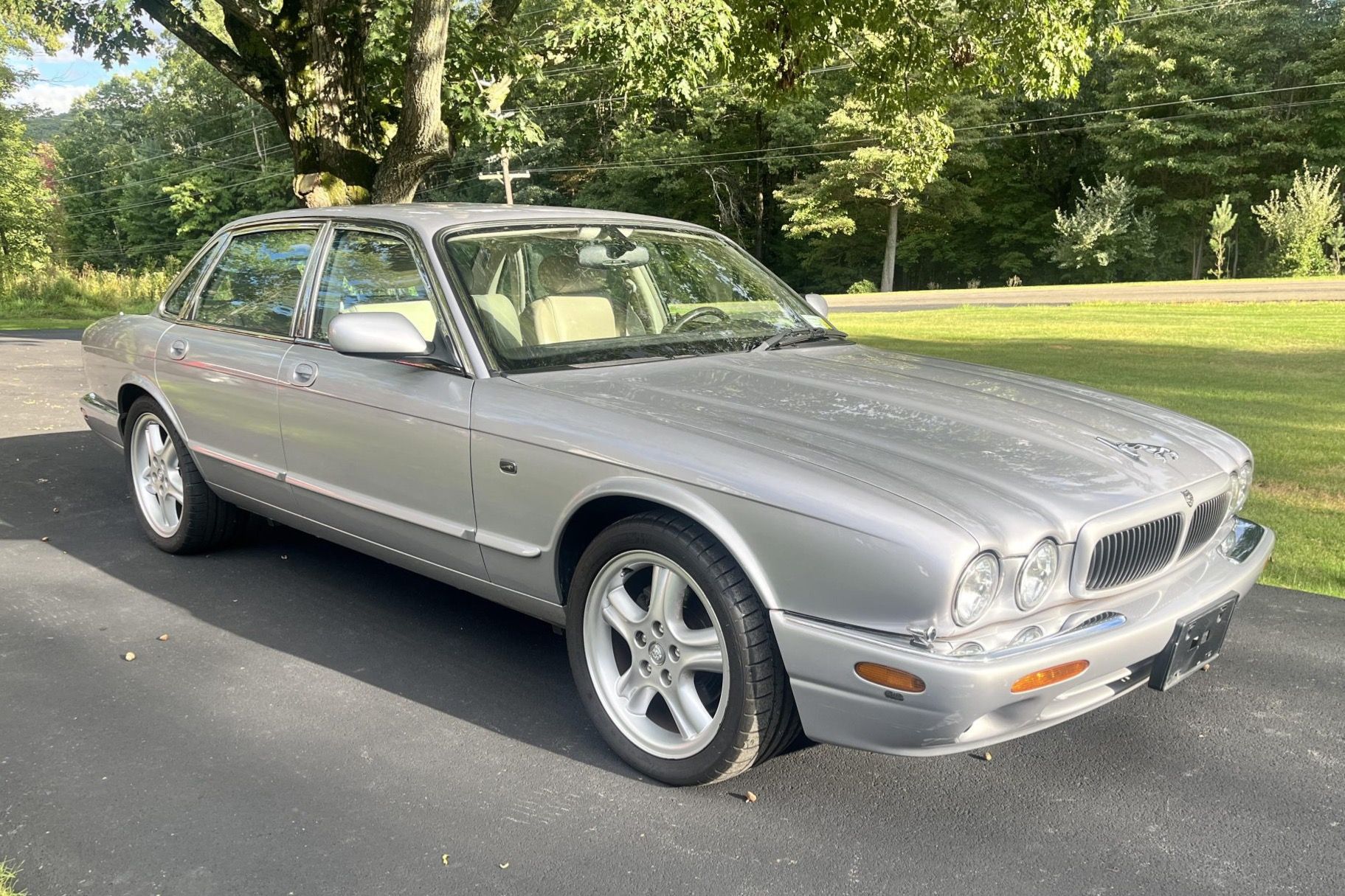 2002 Jaguar XJ