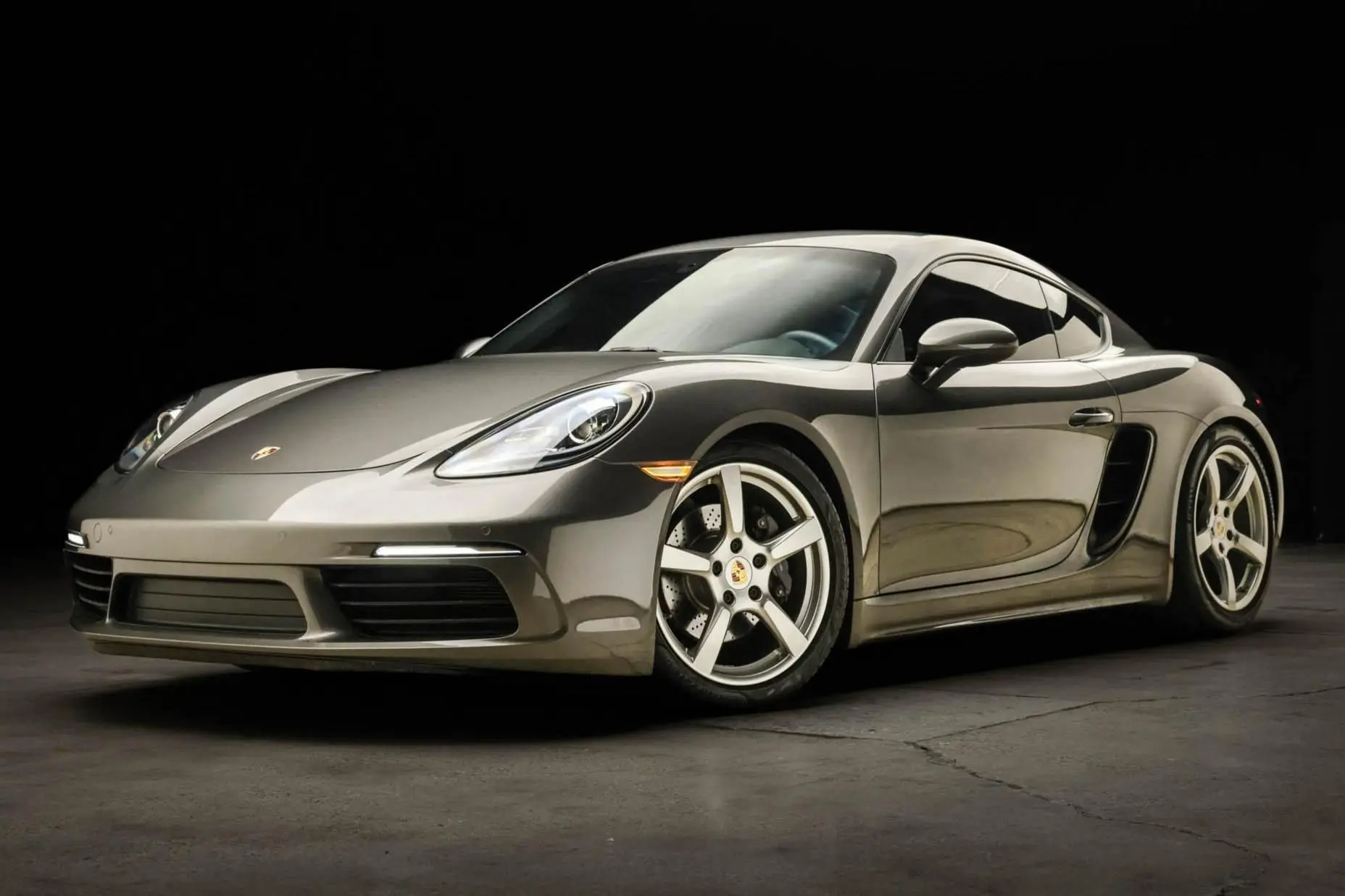 2018 Porsche Cayman