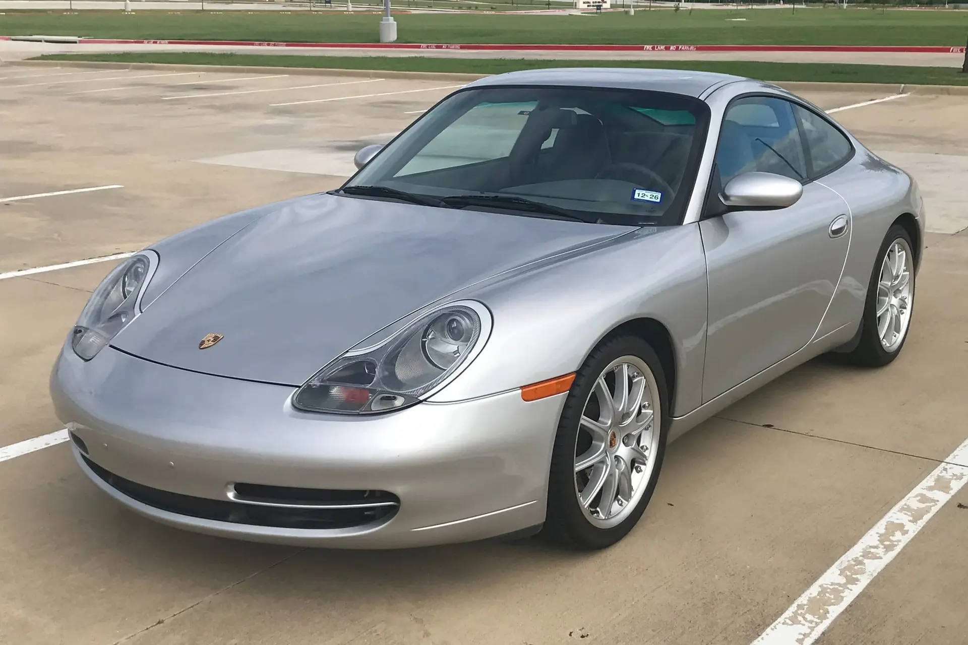 2001 Porsche 911 Carrera Coupe 6-Speed
