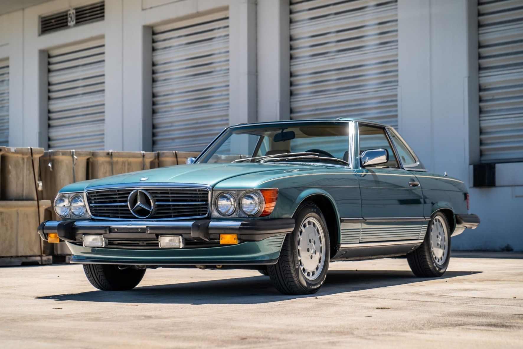 1988 Mercedes-Benz SL-Class 560SL