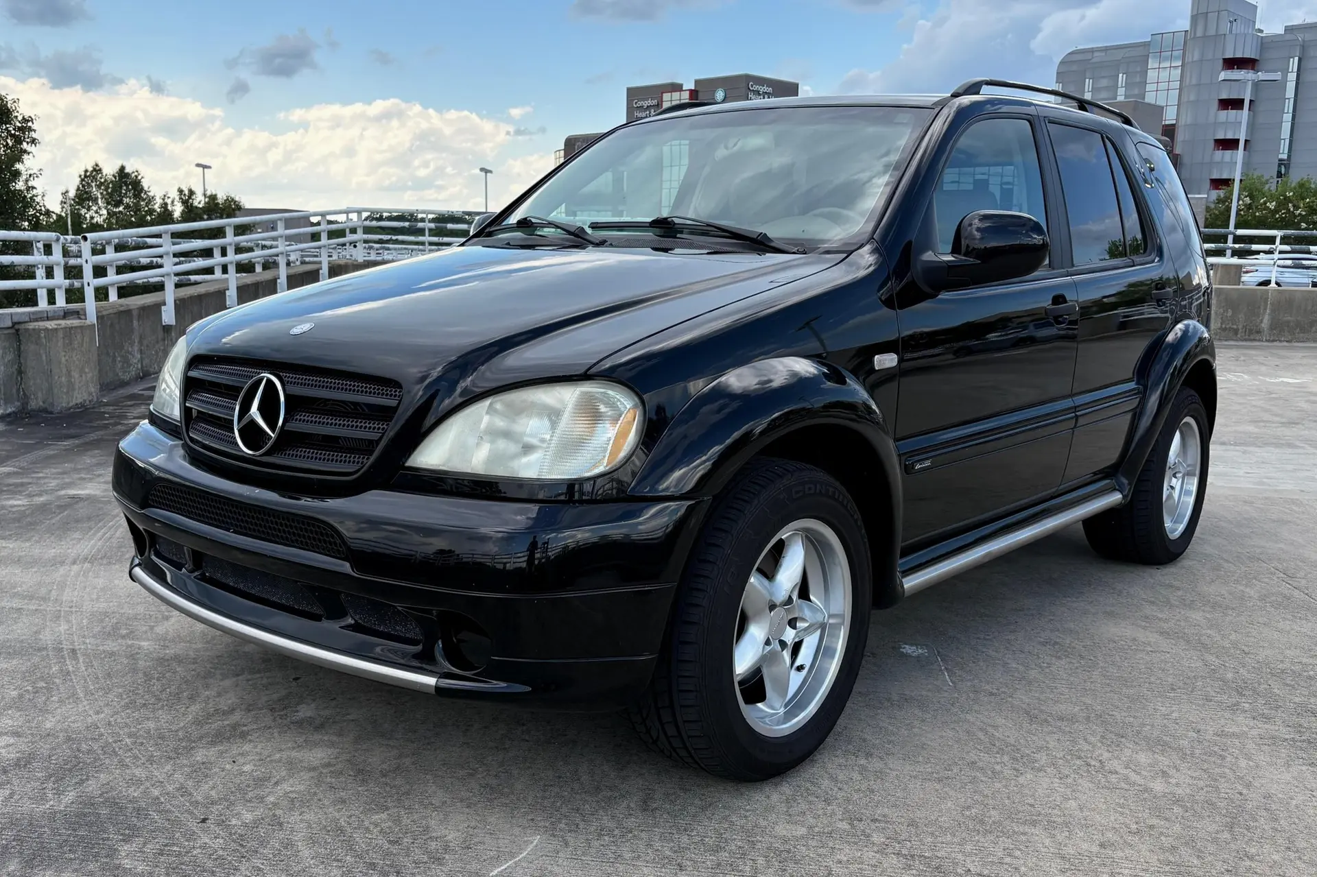 2000 Mercedes-Benz M-Class