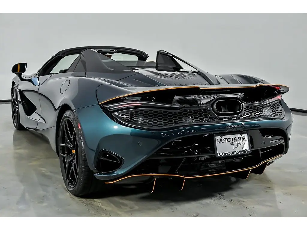 2024 McLaren 750S Coupe