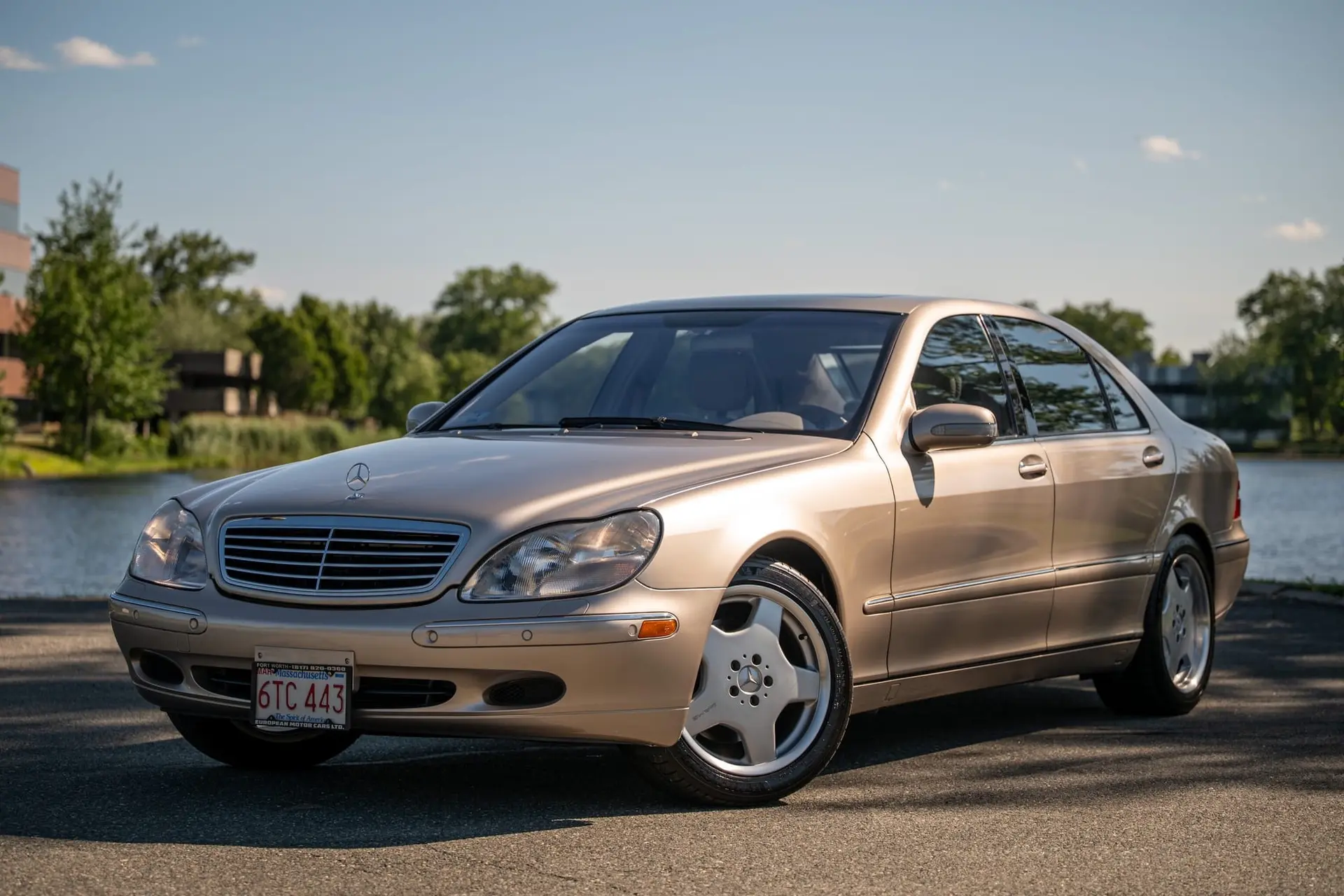 2001 Mercedes-Benz S-Class