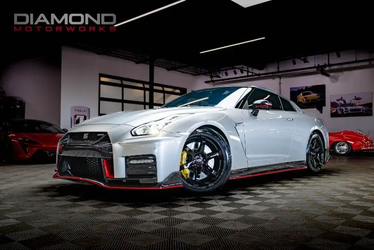 2018 Nissan GT-R Premium