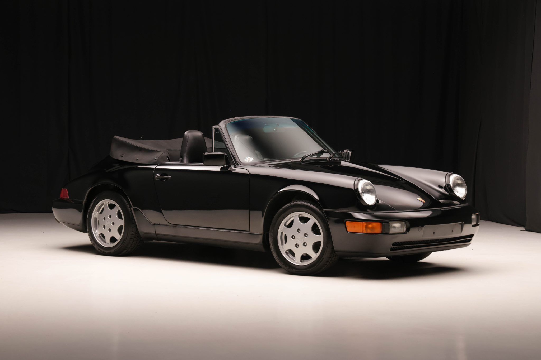 1991 Porsche 911 Carrera 4 Cabriolet