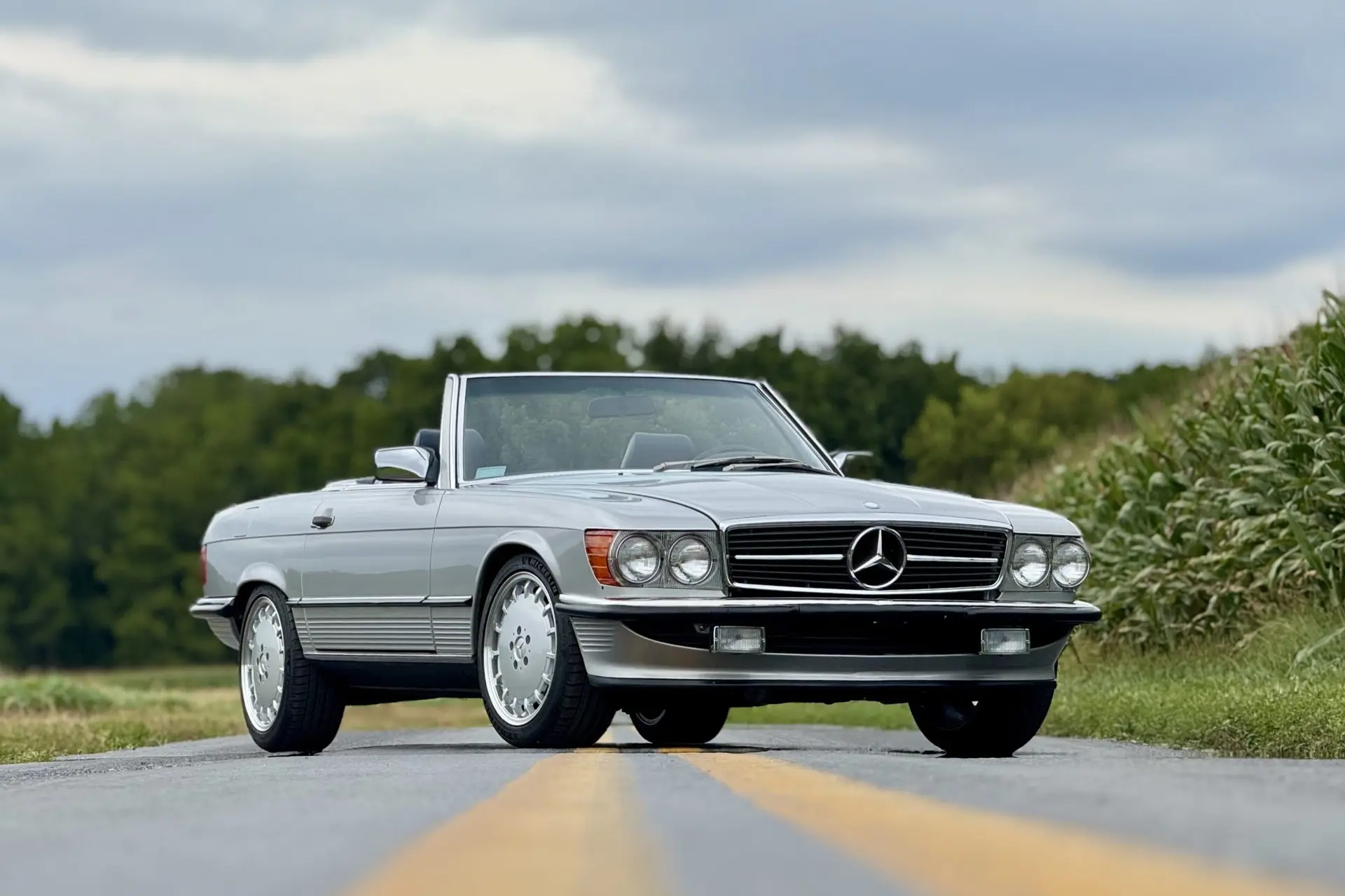 1988 Mercedes-Benz SL-Class 560SL