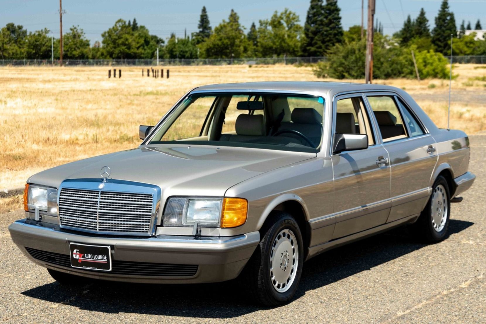 1987 Mercedes-Benz SL-Class 560SL