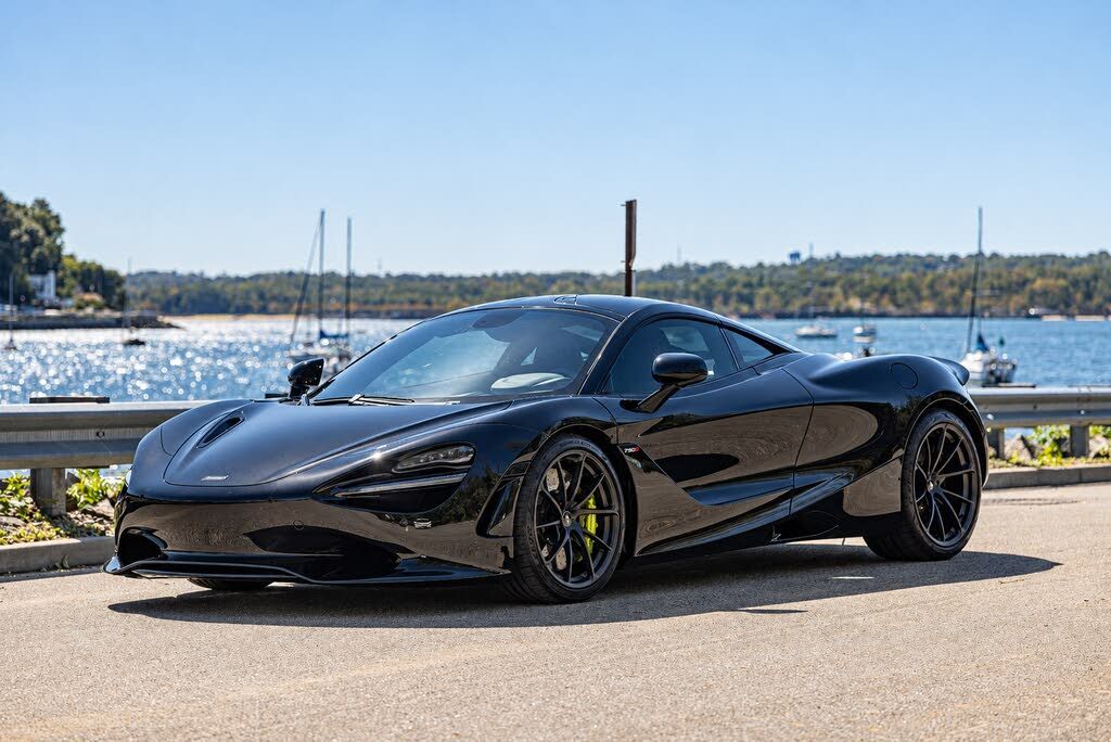 2024 McLaren 750S Coupe