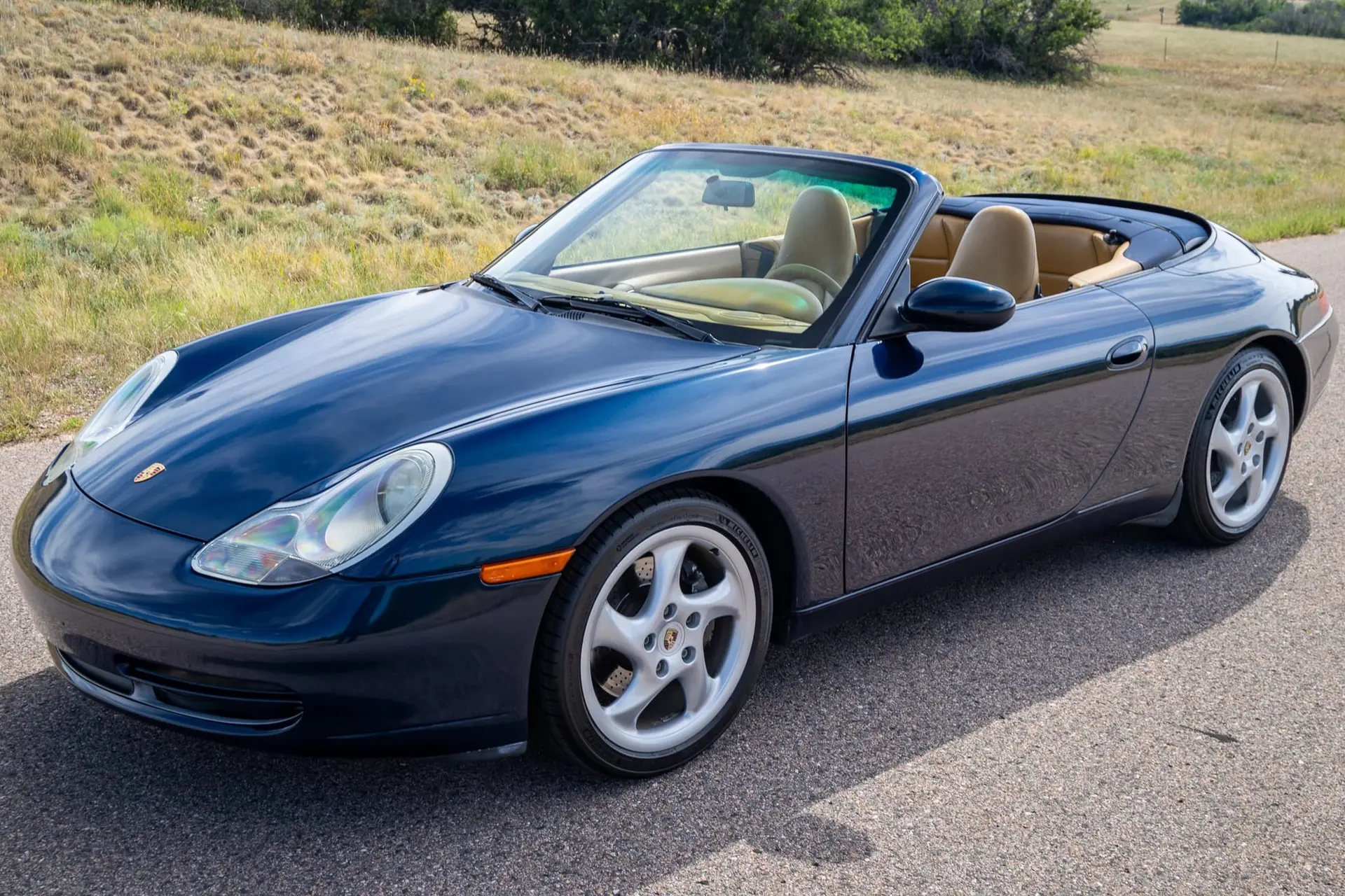 2000 Porsche 911 Carrera Cabriolet