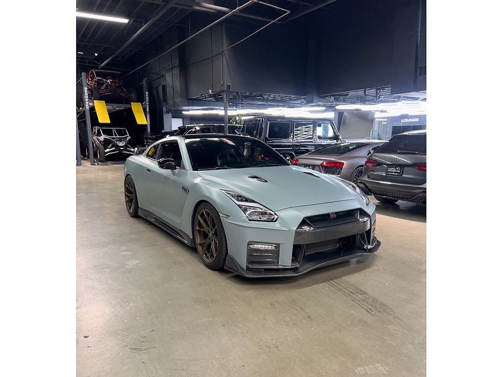 2014 Nissan GT-R Premium