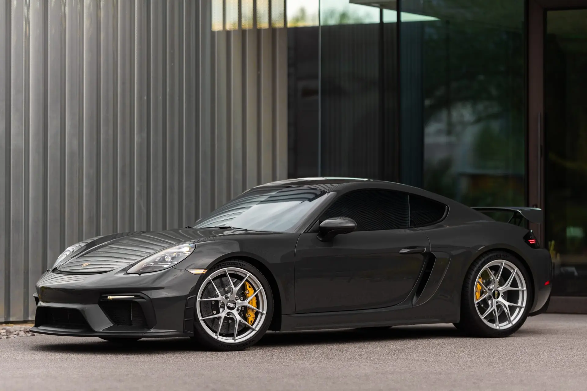 2021 Porsche Cayman GT4