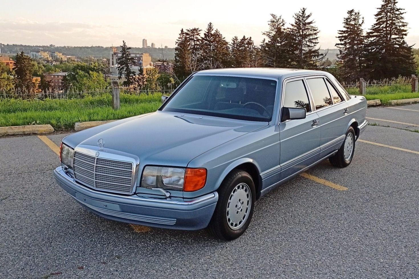 1988 Mercedes-Benz SL-Class 560SL