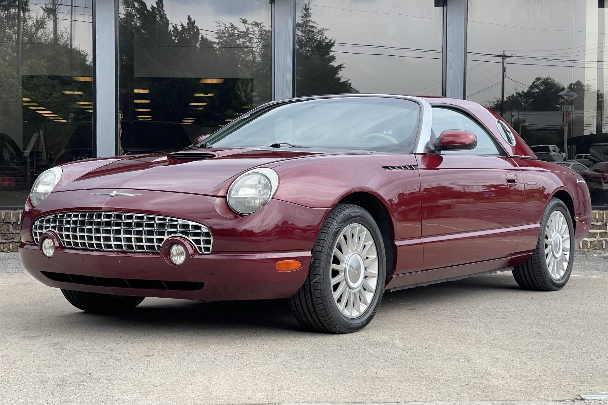 2004 Ford Thunderbird