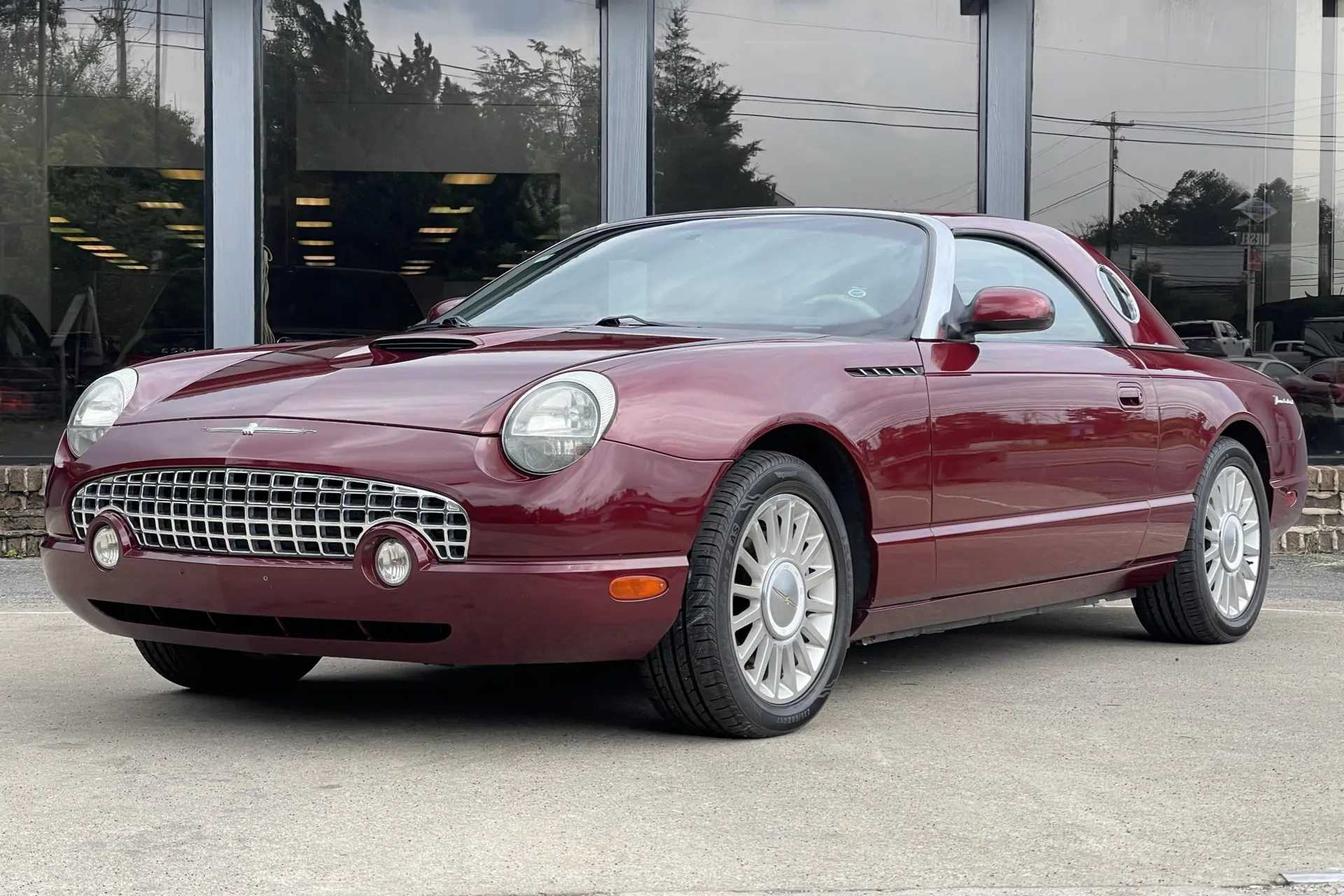 2004 Ford Thunderbird