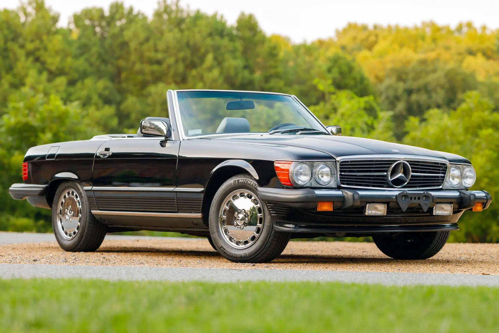 1989 Mercedes-Benz SL-Class 560SL