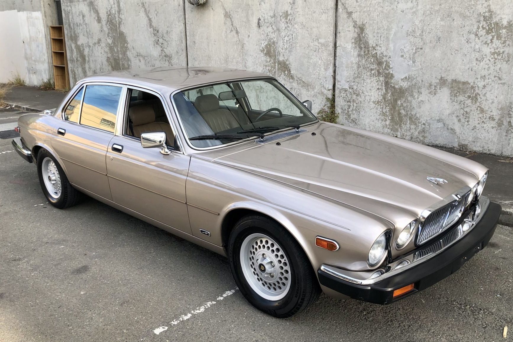 1989 Jaguar XJ