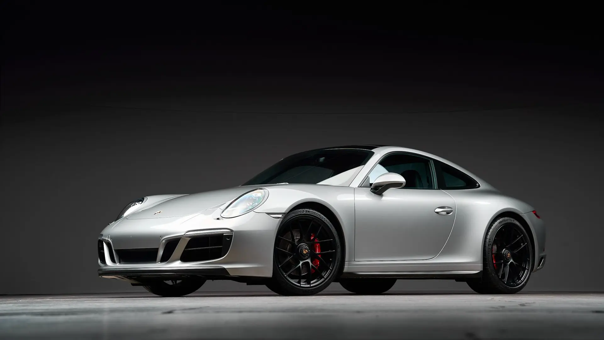 2018 Porsche 911 Carrera 4 GTS