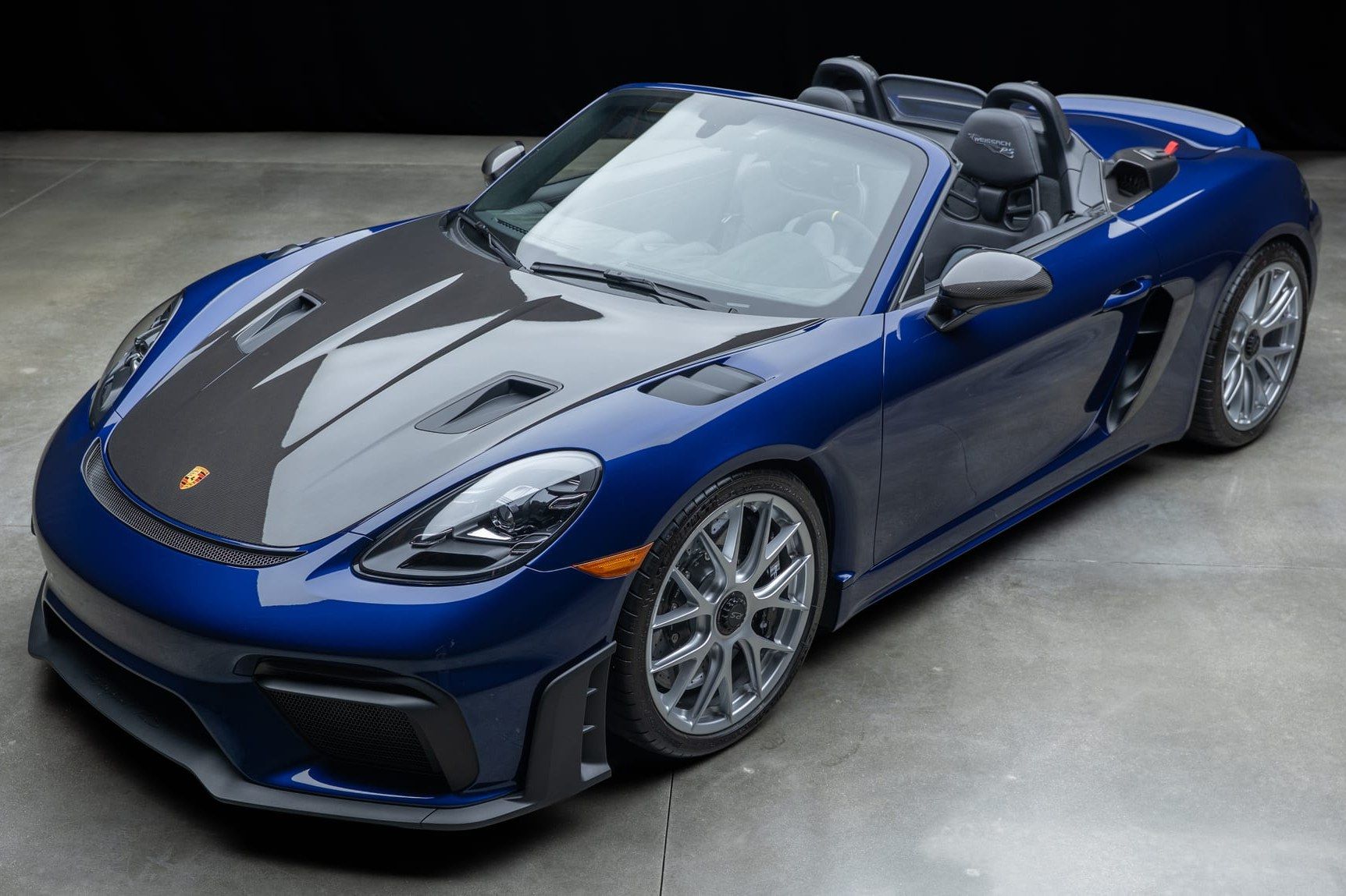 2024 Porsche Cayman GT4 RS