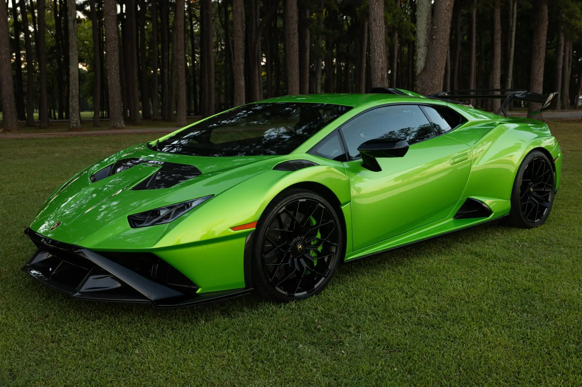 2022 Lamborghini Huracán STO