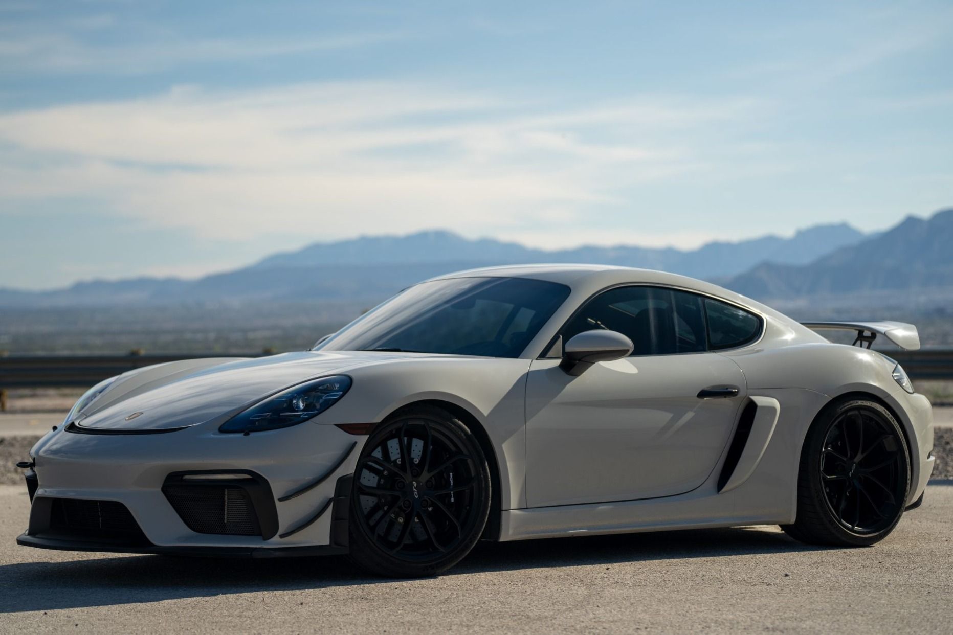 2020 Porsche Cayman GT4