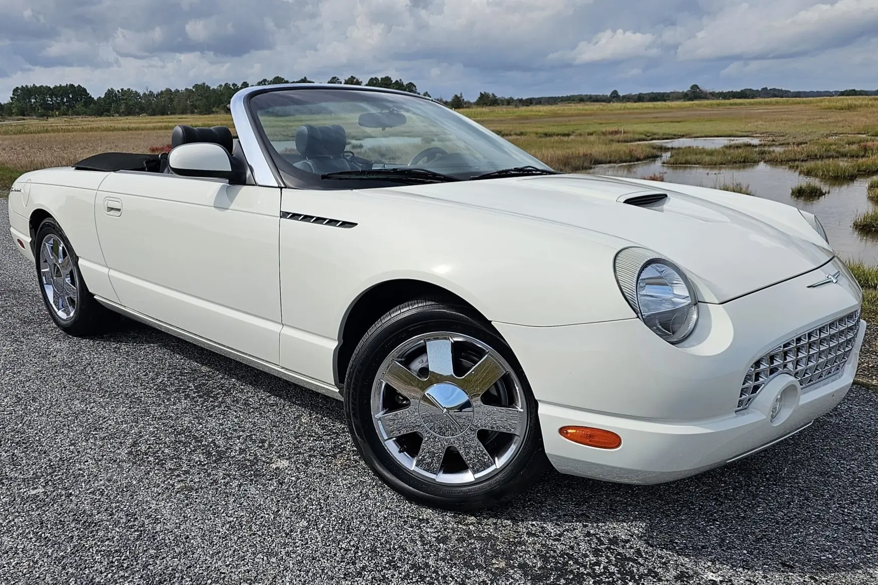 2002 Ford Thunderbird