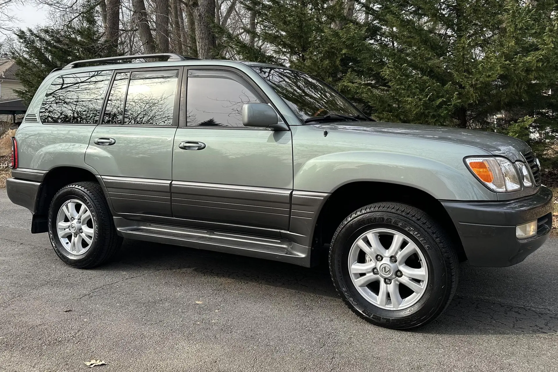 2001 Lexus LX