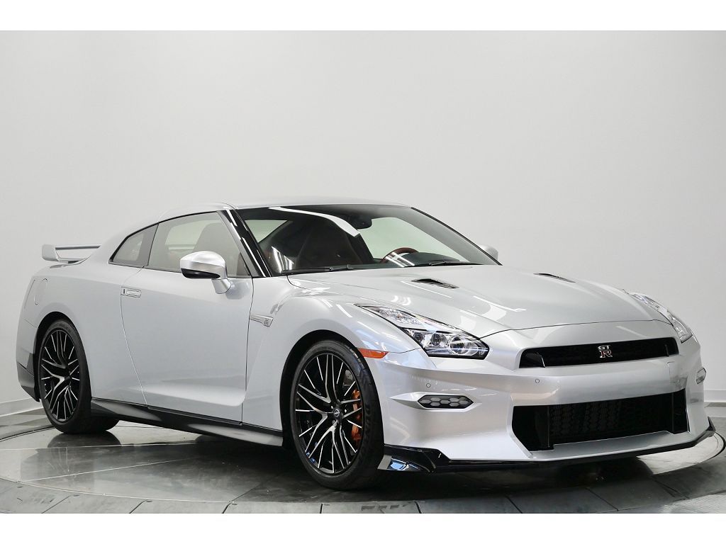2024 Nissan GT-R T-spec