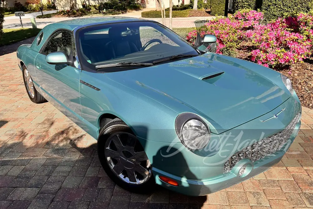 2002 Ford Thunderbird