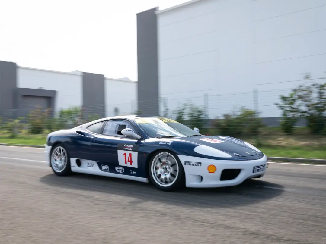 2000 Ferrari 360 Challenge, sold Feb 2025