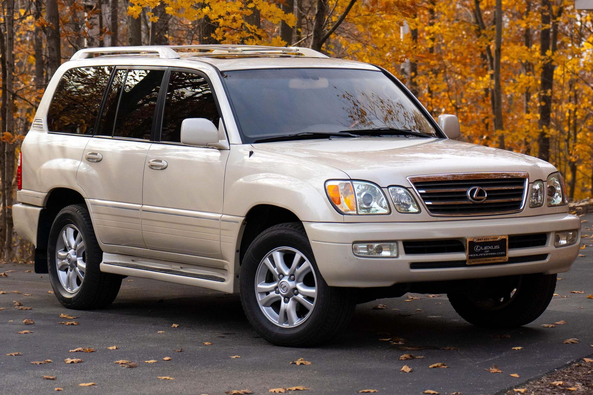 2003 Lexus LX