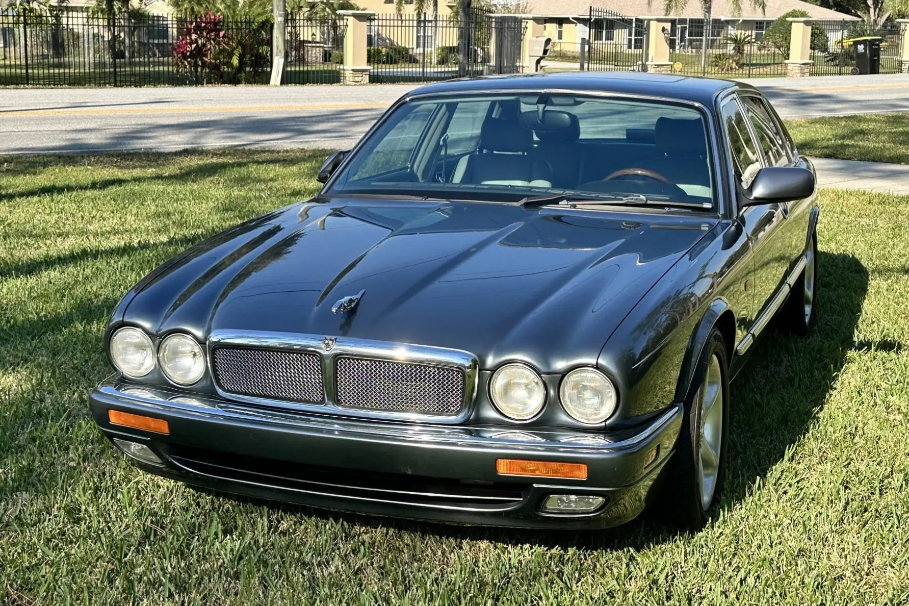 1997 Jaguar XJ XJR